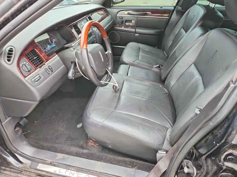 Продажа на аукционе авто 2011 Lincoln Town Car, vin: 2LNBL8FV7BX763778, номер лота: 50983146