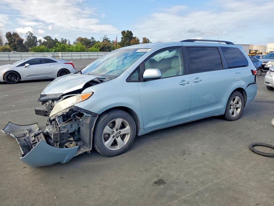 Aukcja sprzedaży 2016 Toyota Sienna, vin: 5TDKK3DC8GS742727, numer aukcji: 51434506