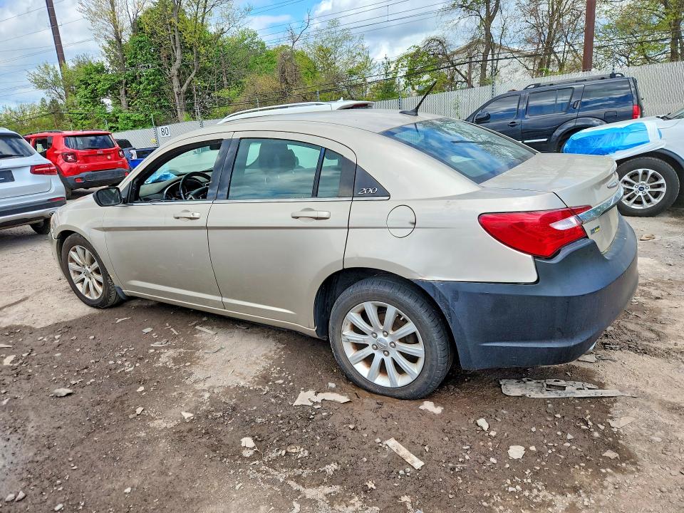 2014 Chrysler 200 მანქანა იყიდება აუქციონზე, vin: 1C3CCBBG7EN114134, აუქციონის ნომერი: 49862456