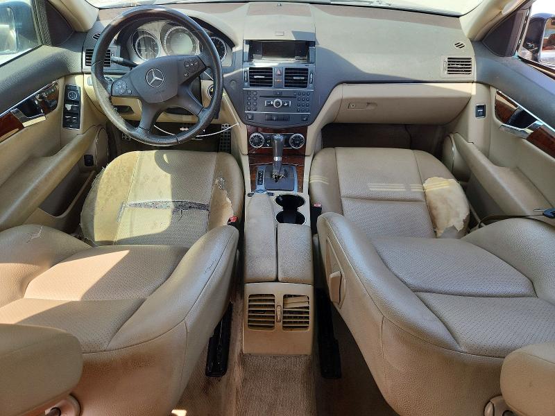 51262636 :رقم المزاد ، WDDGF5EB1BR140311 vin ، 2011 Mercedes-benz C مزاد بيع