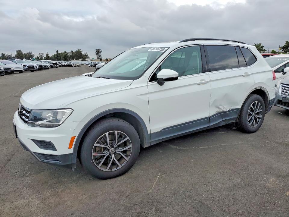 Продажа на аукционе авто 2019 Volkswagen Tiguan, vin: 3VV3B7AX0KM184725, номер лота: 48195226