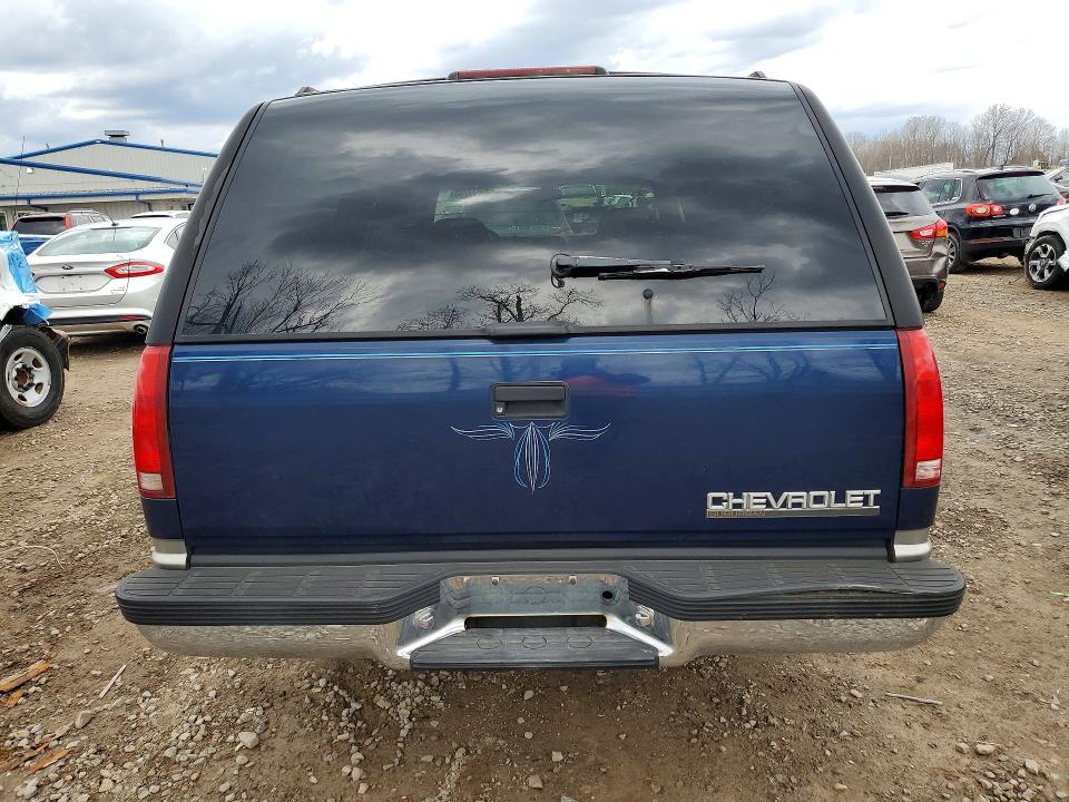 Aukcja sprzedaży 1998 Chevrolet Suburban, vin: 1GNEC16R5WJ361307, numer aukcji: 49677246