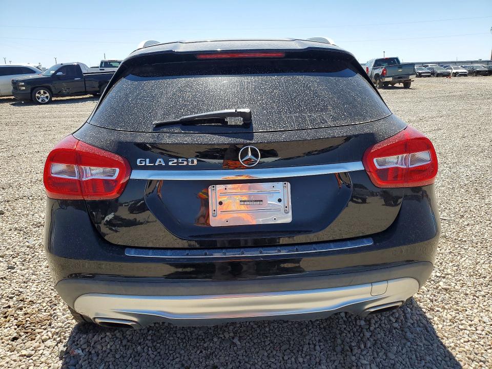 49171916 :رقم المزاد ، WDCTG4EB0GJ270841 vin ، 2016 Mercedes-benz Gla مزاد بيع