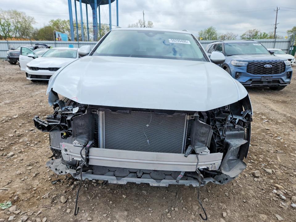 Продажа на аукционе авто 2023 Audi Q8, vin: WA1BVBF14PD040648, номер лота: 50299406