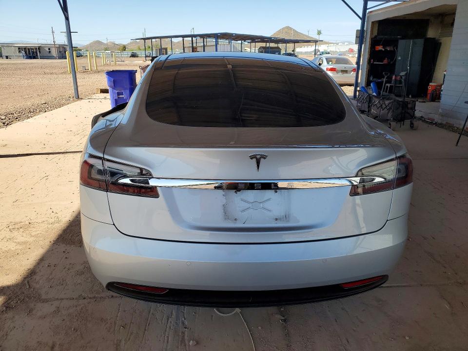 Продажа на аукционе авто 2016 Tesla Model S, vin: 5YJSA1E24GF176745, номер лота: 51590096