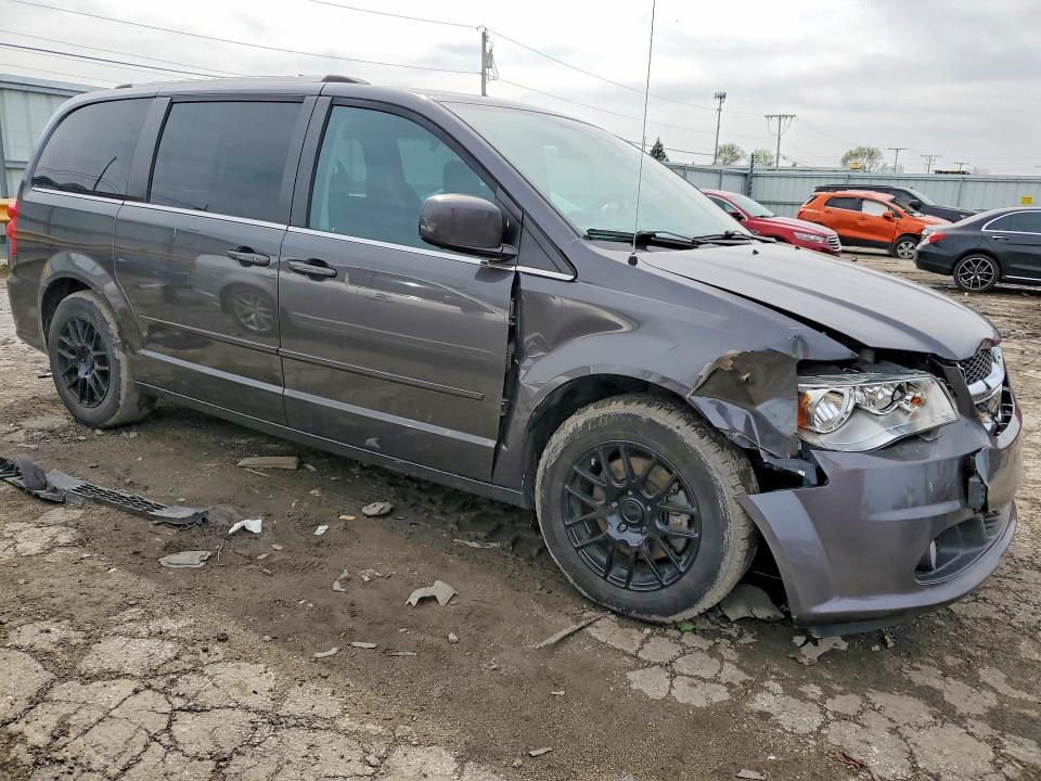 49670556 :رقم المزاد ، 2C4RDGCG7HR801118 vin ، 2017 Dodge Grand Caravan مزاد بيع