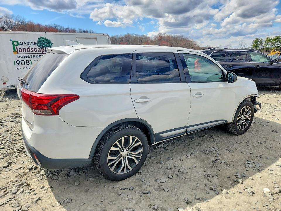 Продаж на аукціоні авто 2017 Mitsubishi Outlander, vin: JA4AD2A31HZ015797, номер лоту: 48530006