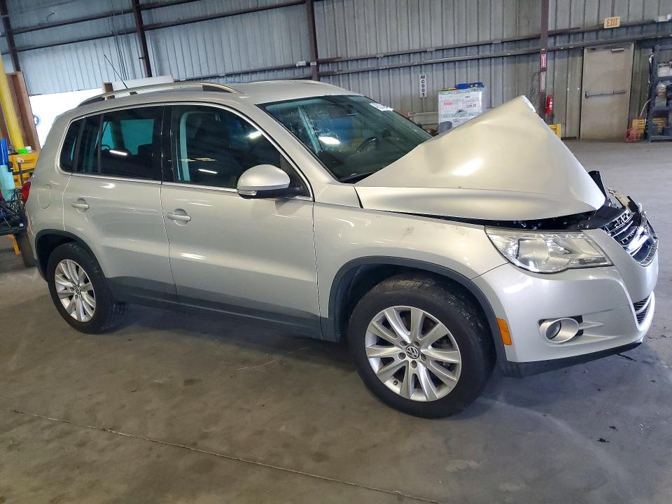 49225356 :رقم المزاد ، WVGAV75N79W509950 vin ، 2009 Volkswagen Tiguan مزاد بيع