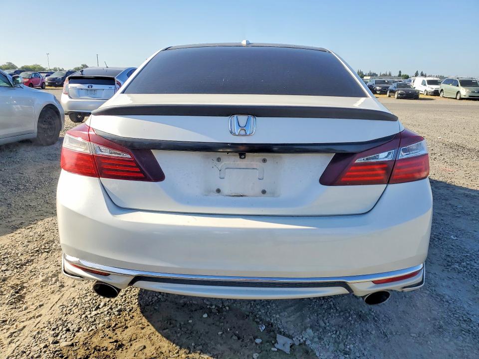 Aukcja sprzedaży 2017 Honda Accord, vin: 1HGCR3F80HA010083, numer aukcji: 51608876