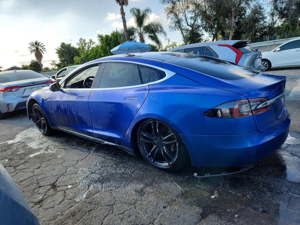 50050476 :رقم المزاد ، 5YJSA1CN6DFP04231 vin ، 2013 Tesla Model S مزاد بيع