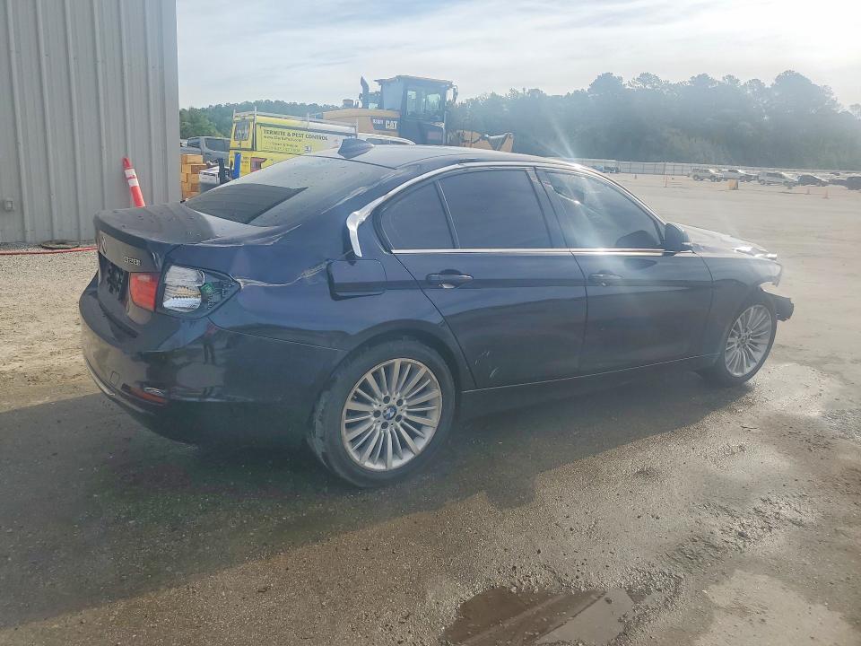 49577516 :رقم المزاد ، WBA3B3C58DF533603 vin ، 2013 Bmw 328 مزاد بيع