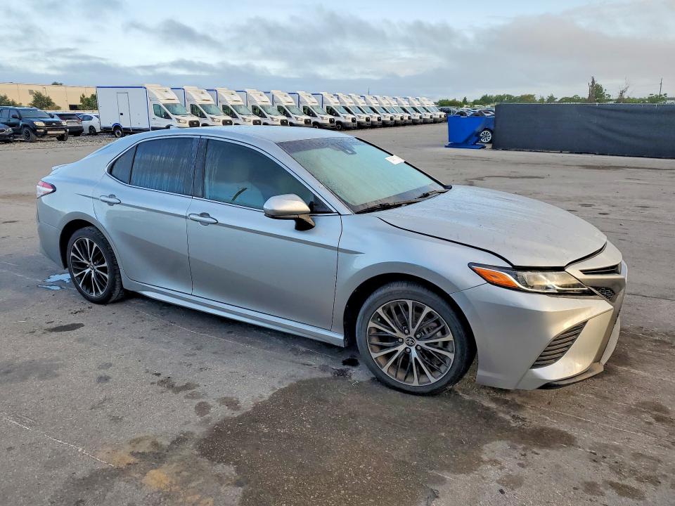 Продажа на аукционе авто 2020 Toyota Camry, vin: 4T1G11AK4LU956737, номер лота: 51142896