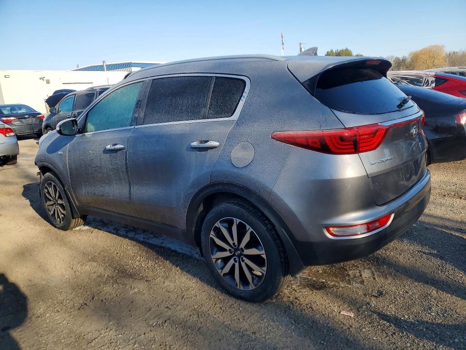 48792736 :رقم المزاد ، KNDPNCAC5H7057825 vin ، 2017 Kia Sportage مزاد بيع