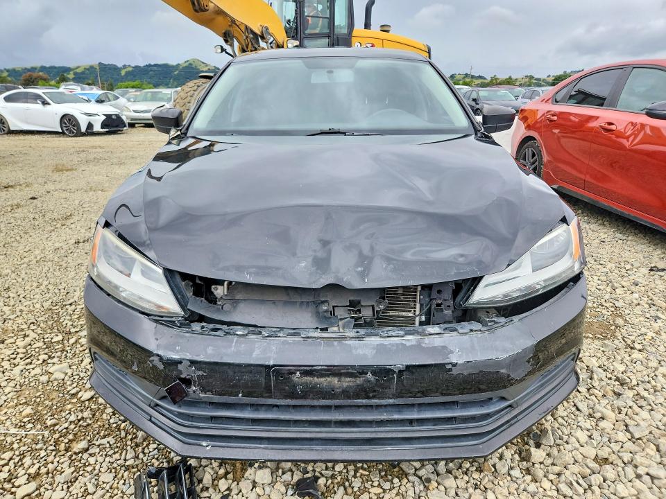 50390716 :رقم المزاد ، 3VW267AJ5GM377032 vin ، 2016 Volkswagen Jetta مزاد بيع