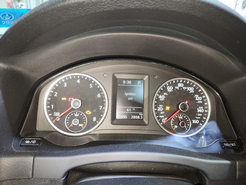 2014 Volkswagen Tiguan მანქანა იყიდება აუქციონზე, vin: WVGBV3AXXEW058799, აუქციონის ნომერი: 50057256