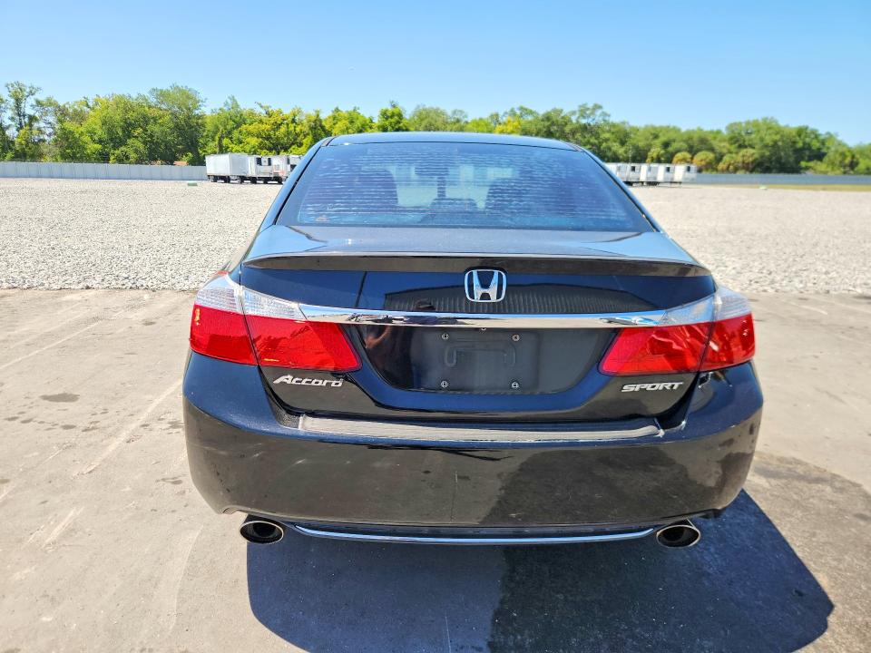 Продажа на аукционе авто 2015 Honda Accord, vin: 1HGCR2F57FA127172, номер лота: 49998096