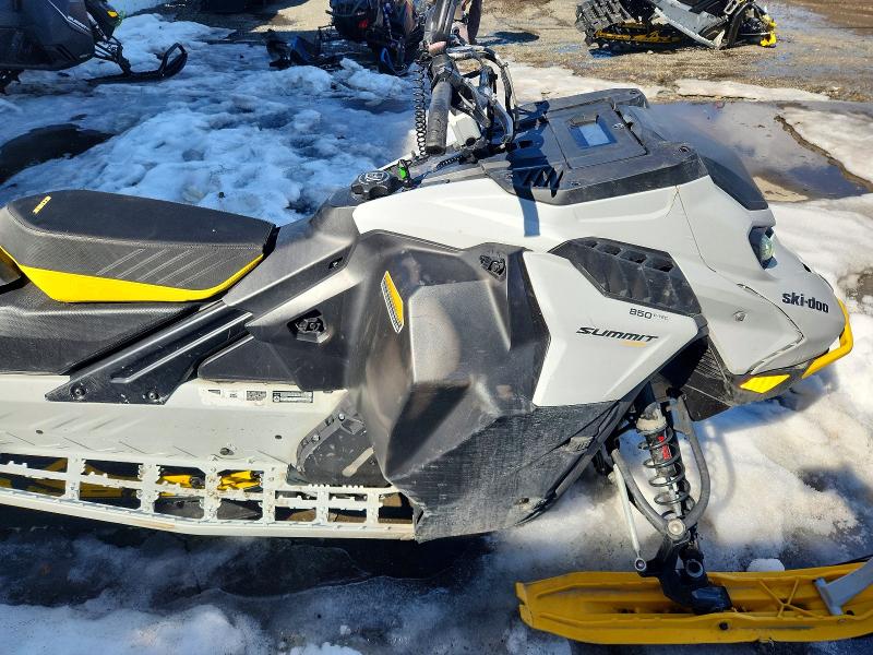 2023 Ski-doo Snowmobile მანქანა იყიდება აუქციონზე, vin: 2BPSCHPB7PV000008, აუქციონის ნომერი: 50296526