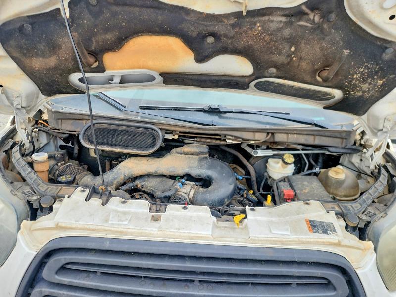 50806996 :رقم المزاد ، 1FTYE1ZM9FKA32801 vin ، 2015 Ford Transit مزاد بيع