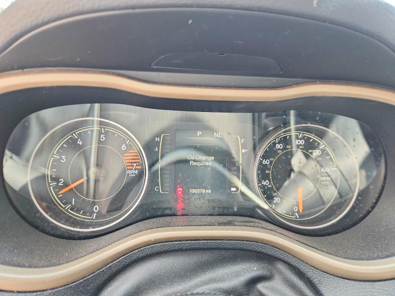 51102116 :رقم المزاد ، 1C4PJLCBXJD540685 vin ، 2018 Jeep Cherokee مزاد بيع