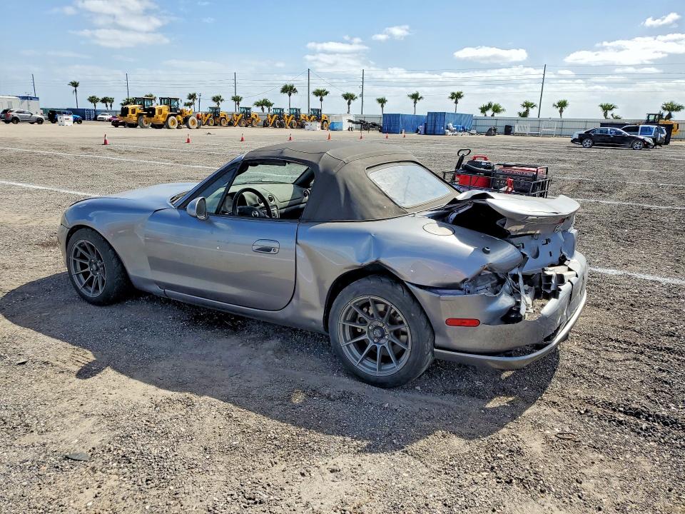 Продажа на аукционе авто 2004 Mazda Mx-5 Miata, vin: JM1NB354X40409772, номер лота: 49995916