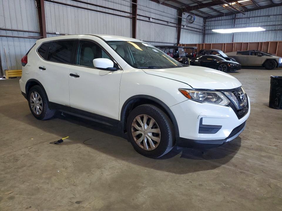 49394686 :رقم المزاد ، JN8AT2MT0HW139781 vin ، 2017 Nissan Rogue مزاد بيع