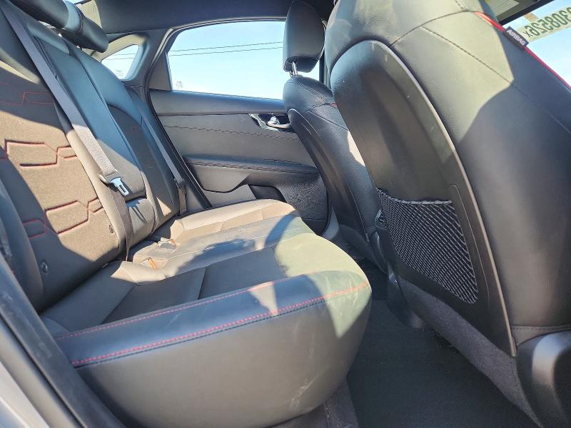 2023 Kia Forte მანქანა იყიდება აუქციონზე, vin: 3KPF44AC1PE557385, აუქციონის ნომერი: 49308526