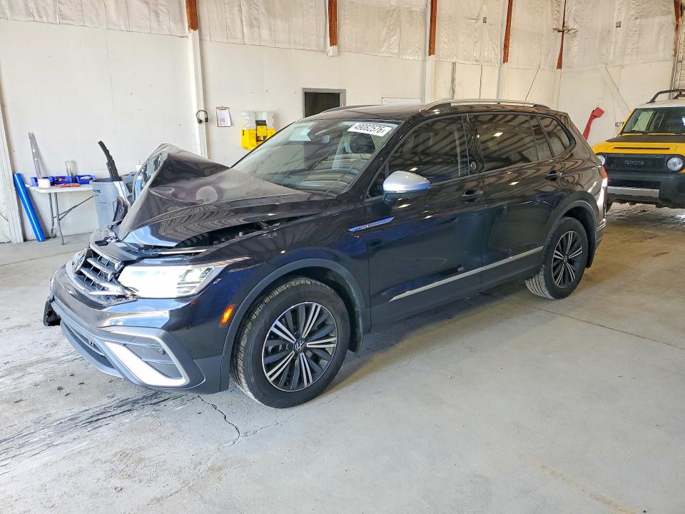 Продажа на аукционе авто 2024 Volkswagen Tiguan, vin: 3VVAB7AX4RM226492, номер лота: 49082576
