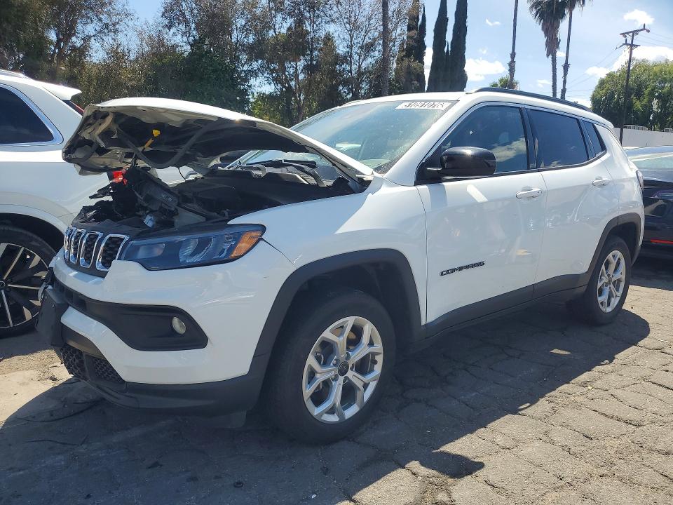 51091076 :رقم المزاد ، 3C4NJDBN4ST550195 vin ، 2025 Jeep Compass مزاد بيع
