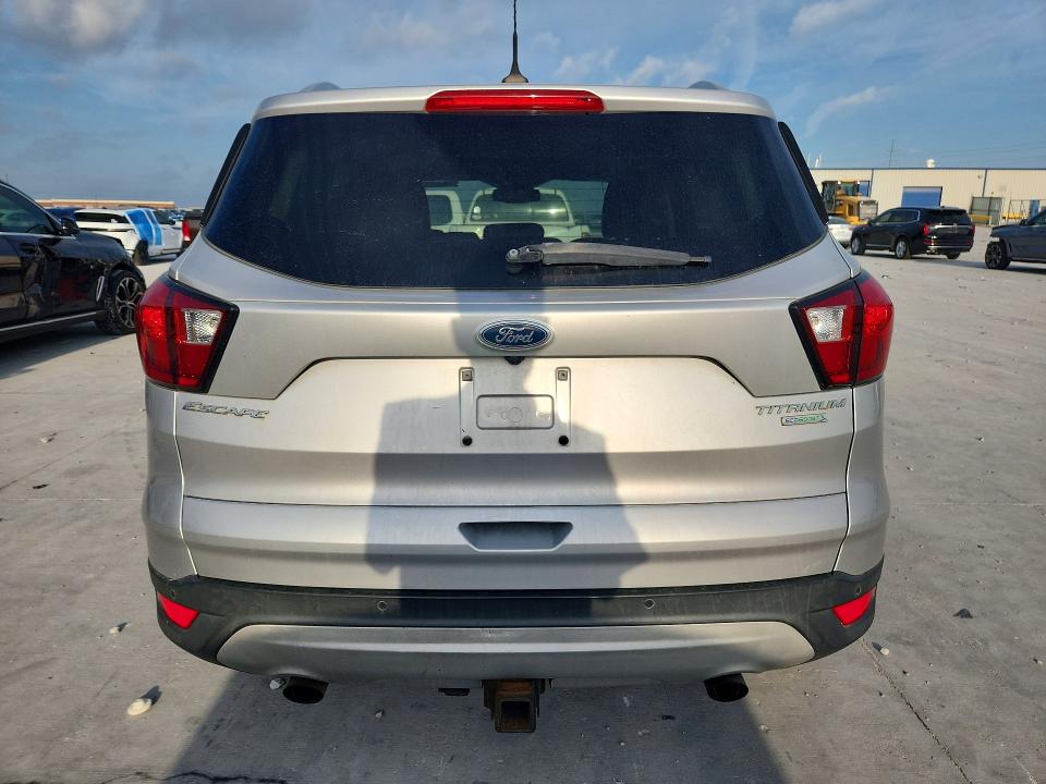 Продажа на аукционе авто 2019 Ford Escape, vin: 1FMCU0J90KUA20674, номер лота: 50271526
