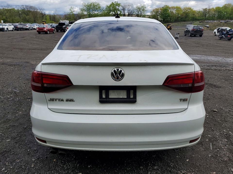 2016 Volkswagen Jetta მანქანა იყიდება აუქციონზე, vin: 3VWL17AJ3GM252730, აუქციონის ნომერი: 51864386