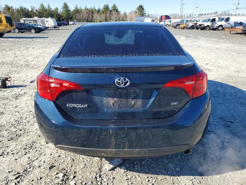 Продаж на аукціоні авто 2018 Toyota Corolla, vin: 2T1BURHE4JC069430, номер лоту: 49913026