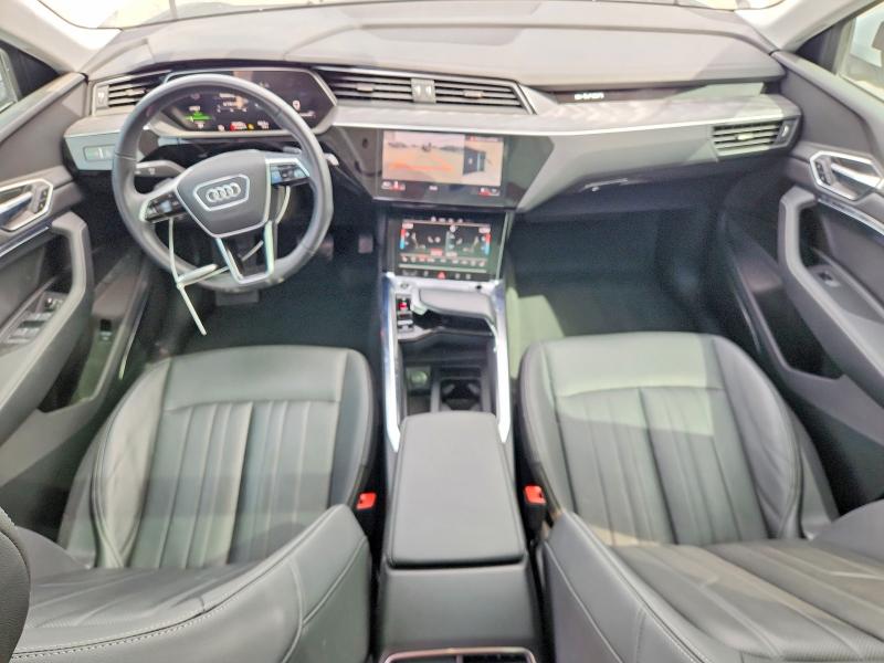Продажа на аукционе авто 2022 Audi E-tron, vin: WA12AAGE8NB031418, номер лота: 47258436