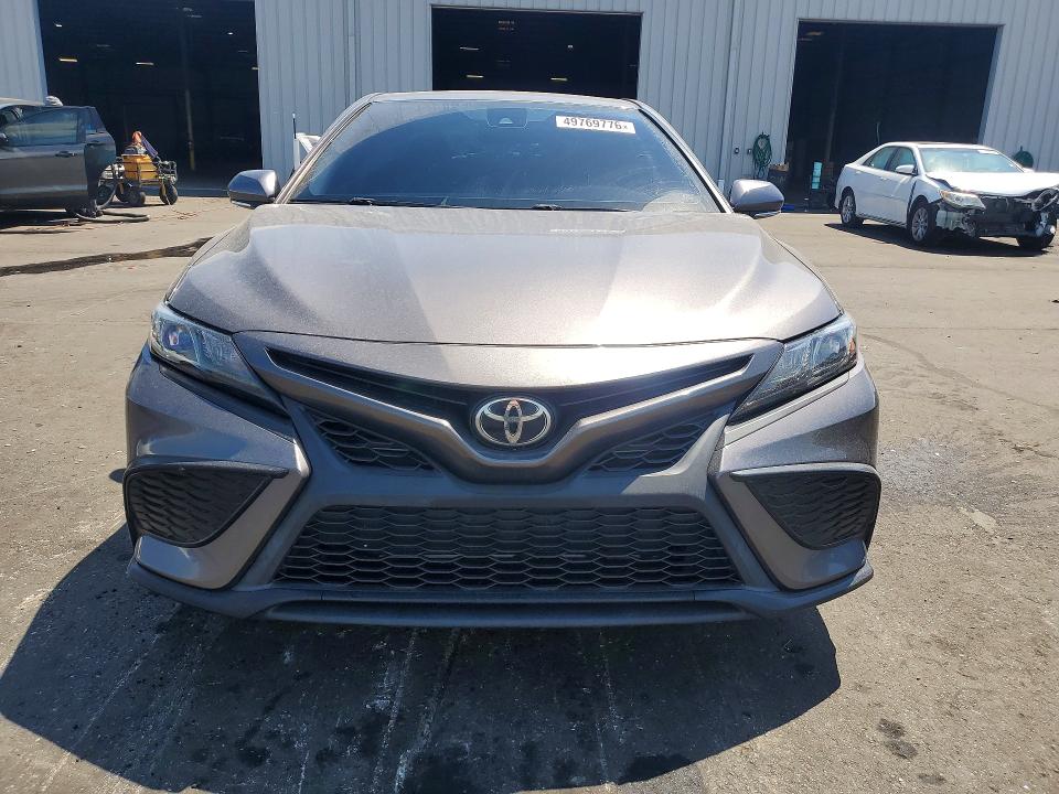 Продаж на аукціоні авто 2021 Toyota Camry, vin: 4T1T11AK8MU577689, номер лоту: 49769776