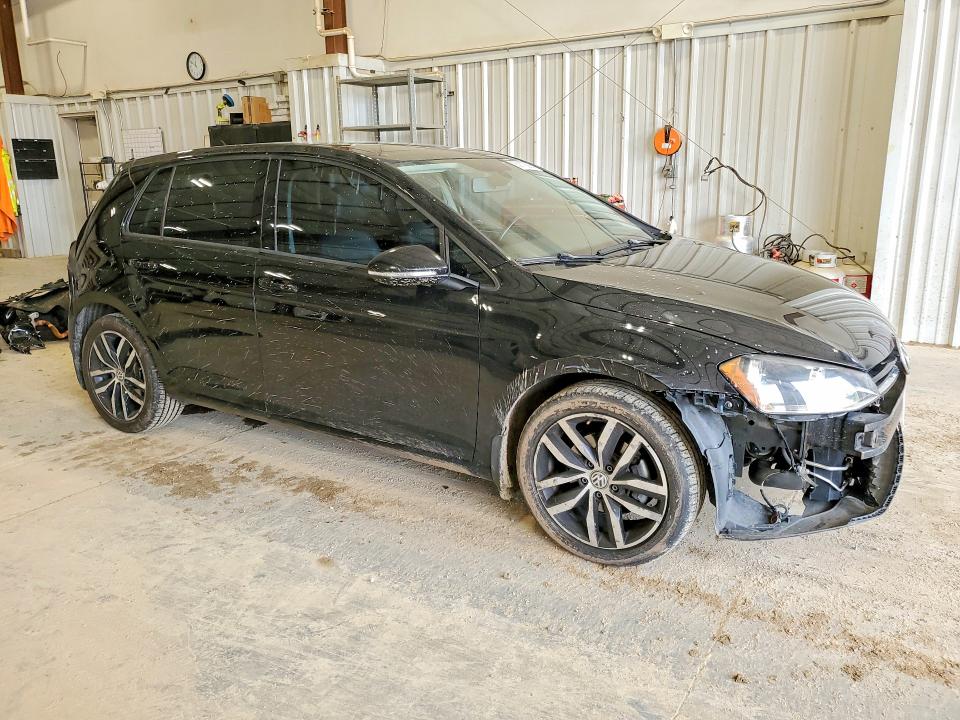50113636 :رقم المزاد ، 3VW217AU0FM054031 vin ، 2015 Volkswagen Golf مزاد بيع