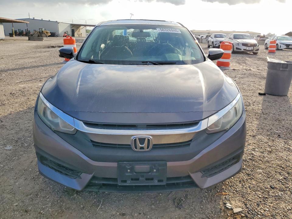 50326946 :رقم المزاد ، 19XFC2F79GE042749 vin ، 2016 Honda Civic مزاد بيع