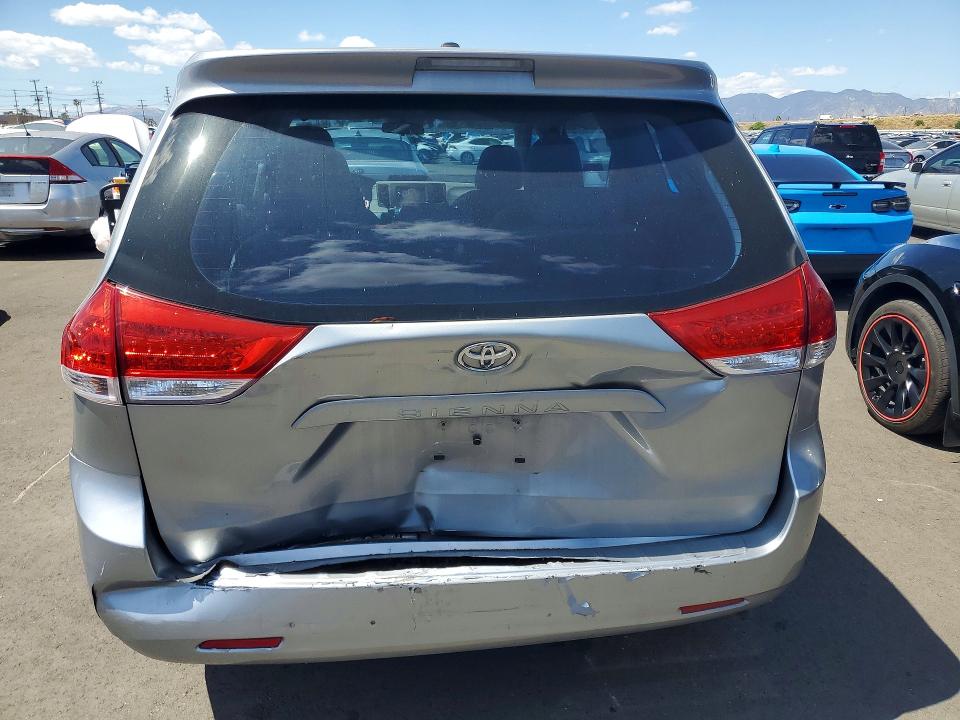Продажа на аукционе авто 2011 Toyota Sienna, vin: 5TDZK3DC1BS072400, номер лота: 50392626