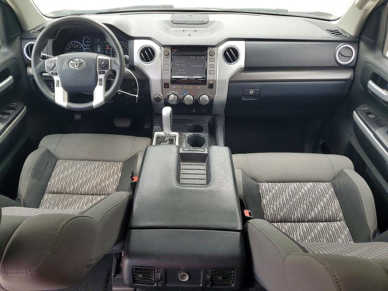 47208606 :رقم المزاد ، 5TFDW5F18JX687024 vin ، 2018 Toyota Tundra مزاد بيع