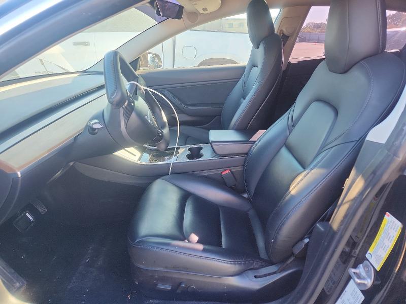 48573856 :رقم المزاد ، 5YJ3E1EA8KF307121 vin ، 2019 Tesla Model 3 مزاد بيع