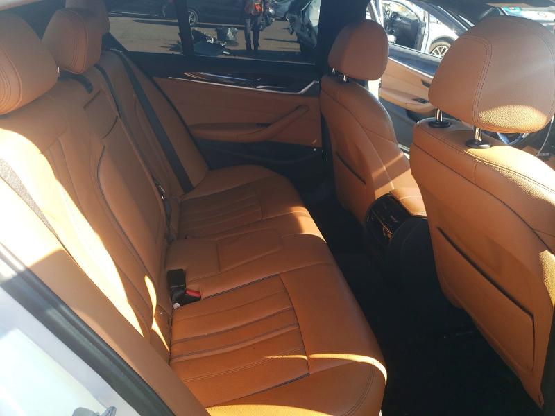 50671276 :رقم المزاد ، WBAJA7C56JWA72627 vin ، 2018 Bmw 530 مزاد بيع