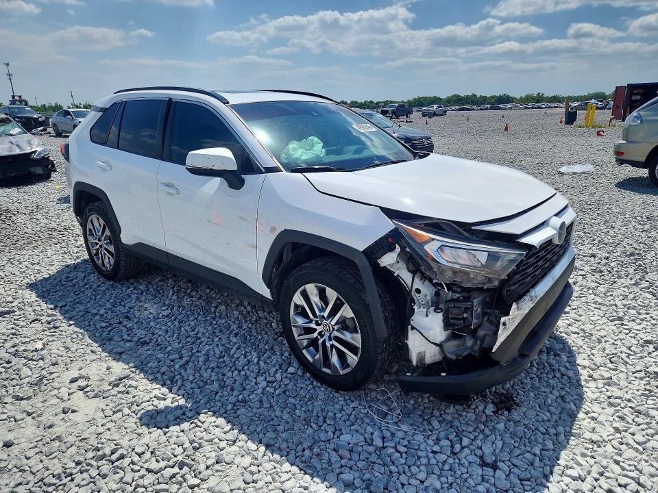 2020 Toyota Rav4 მანქანა იყიდება აუქციონზე, vin: 2T3A1RFV2LC069668, აუქციონის ნომერი: 49900646