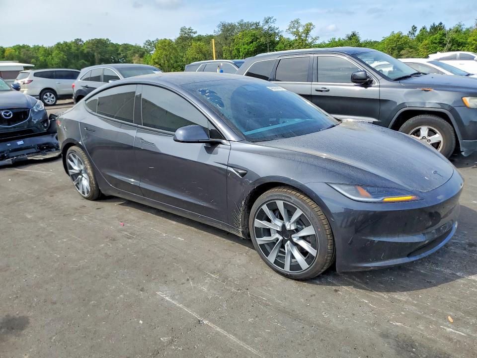 2026 Tesla Model 3 მანქანა იყიდება აუქციონზე, vin: 5YJ3E1EB4TF123322, აუქციონის ნომერი: 48005896