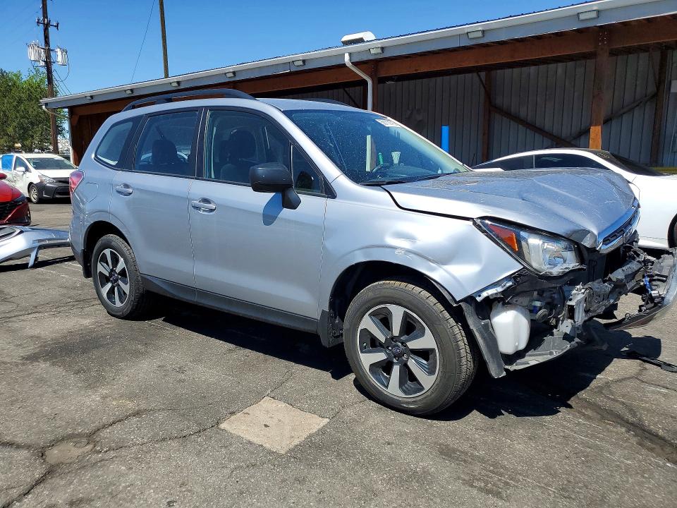 Продаж на аукціоні авто 2018 Subaru Forester, vin: JF2SJABC3JH588337, номер лоту: 50110776
