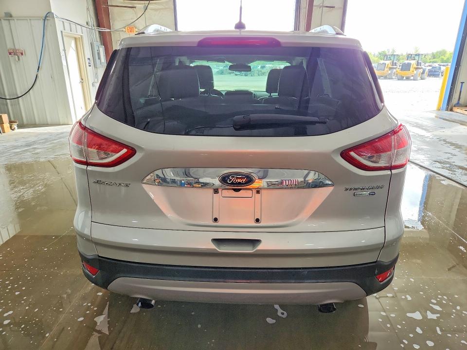 Продажа на аукционе авто 2016 Ford Escape, vin: 1FMCU9J97GUC33312, номер лота: 49721336