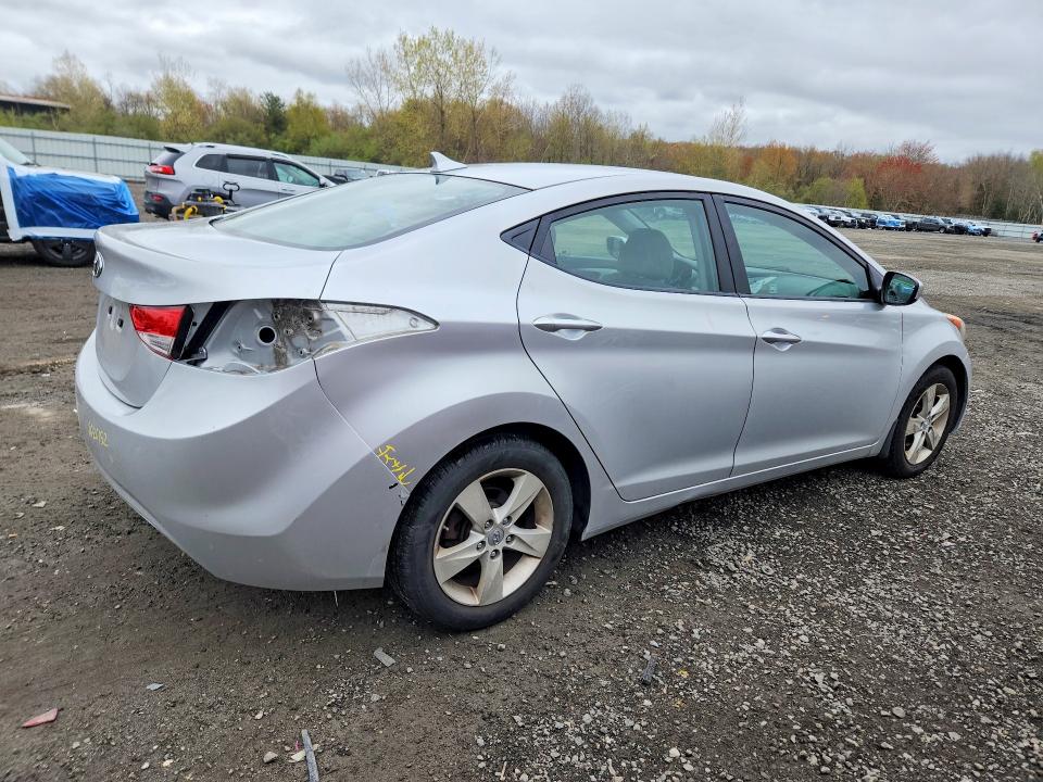 2013 Hyundai Elantra მანქანა იყიდება აუქციონზე, vin: KMHDH4AE0DU582770, აუქციონის ნომერი: 51897496