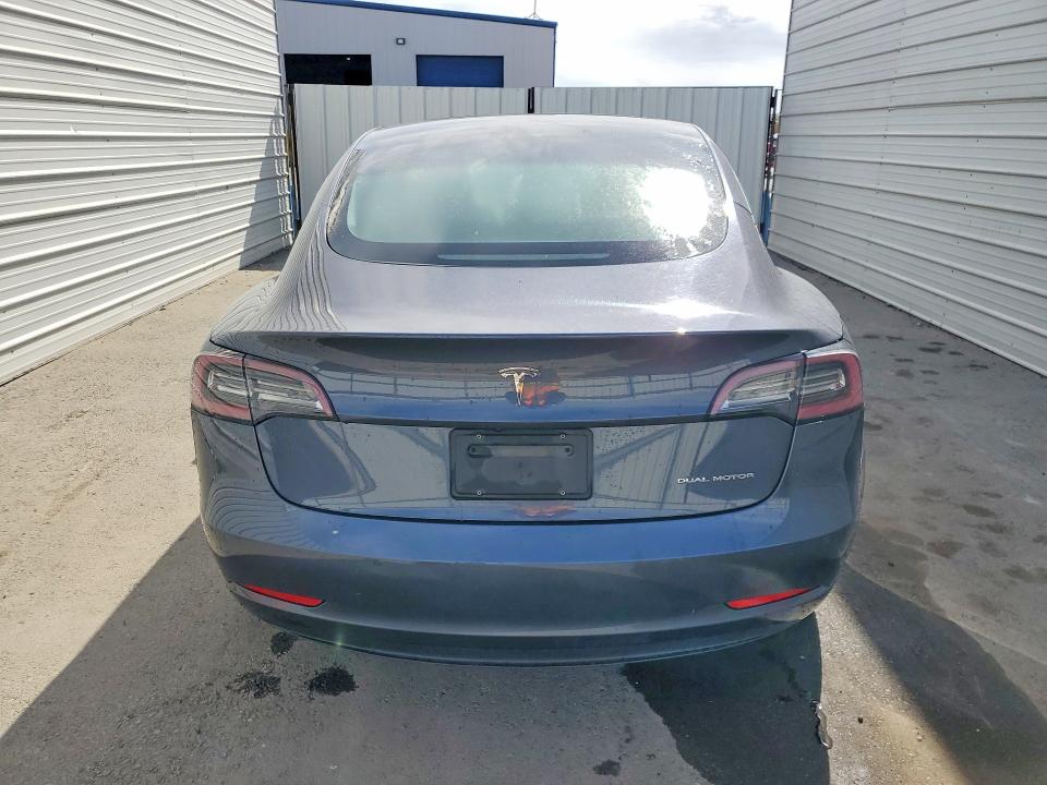 48779716 :رقم المزاد ، 5YJ3E1EB1NF261676 vin ، 2022 Tesla Model 3 مزاد بيع