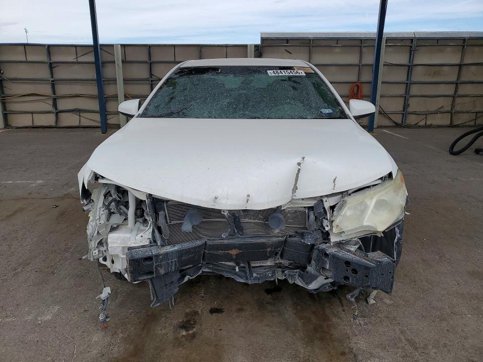 2014 Toyota Camry Hybrid მანქანა იყიდება აუქციონზე, vin: 4T1BD1FKXEU122615, აუქციონის ნომერი: 48415456