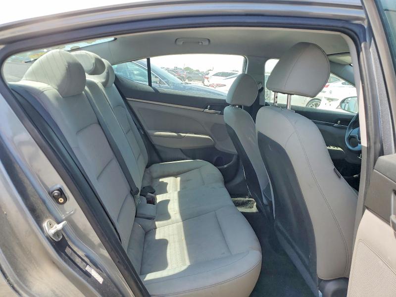 51450466 :رقم المزاد ، KMHD74LF1HU118367 vin ، 2017 Hyundai Elantra مزاد بيع