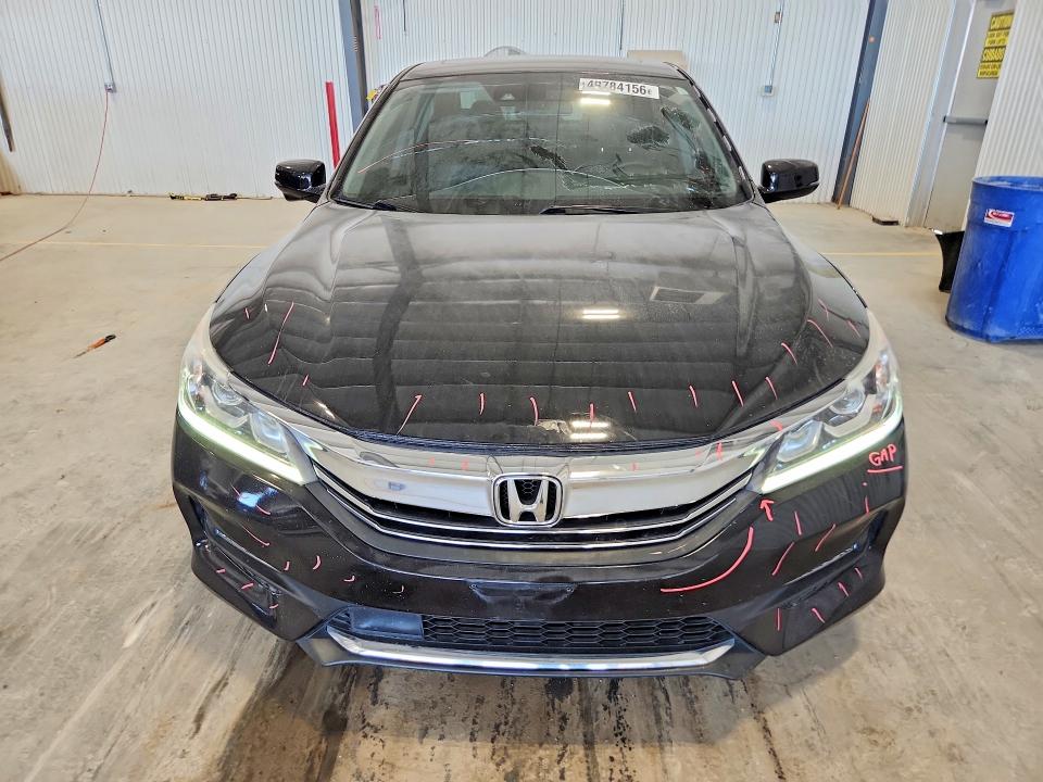 Продажа на аукционе авто 2017 Honda Accord, vin: 1HGCR2F01HA129913, номер лота: 49784156
