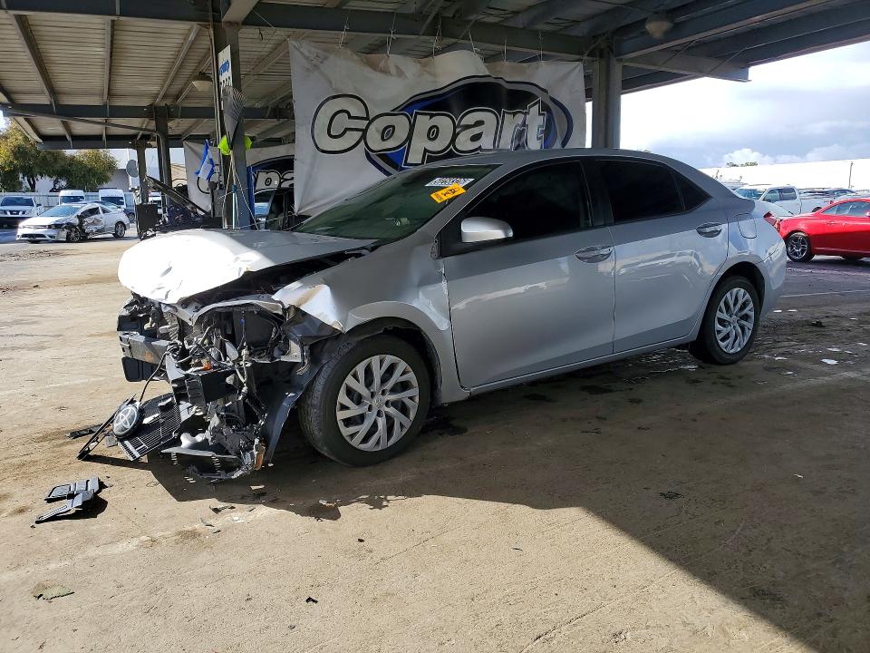 Aukcja sprzedaży 2017 Toyota Corolla, vin: 5YFBURHE2HP632856, numer aukcji: 50258326