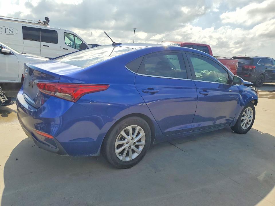 2021 Hyundai Accent მანქანა იყიდება აუქციონზე, vin: 3KPC24A61ME152996, აუქციონის ნომერი: 50925546